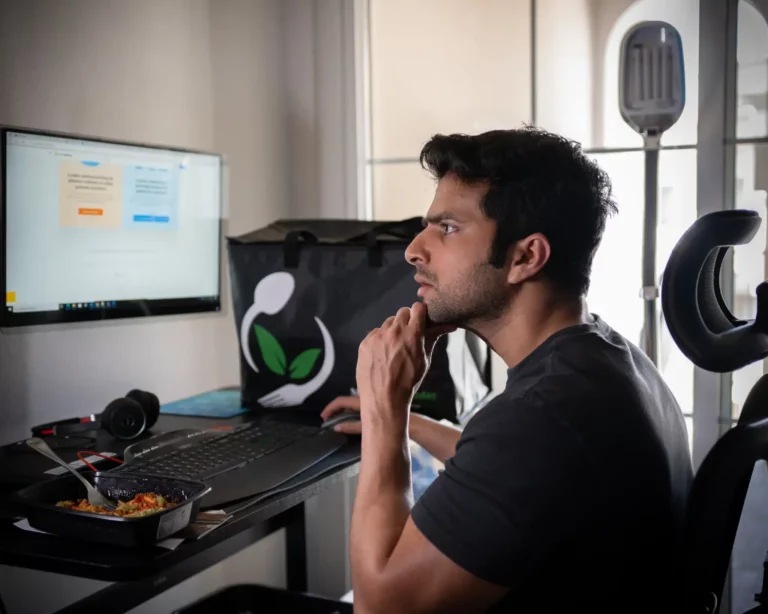 Meal Prep Sunday team optimizing convenient meal prep logistics for busy professionals