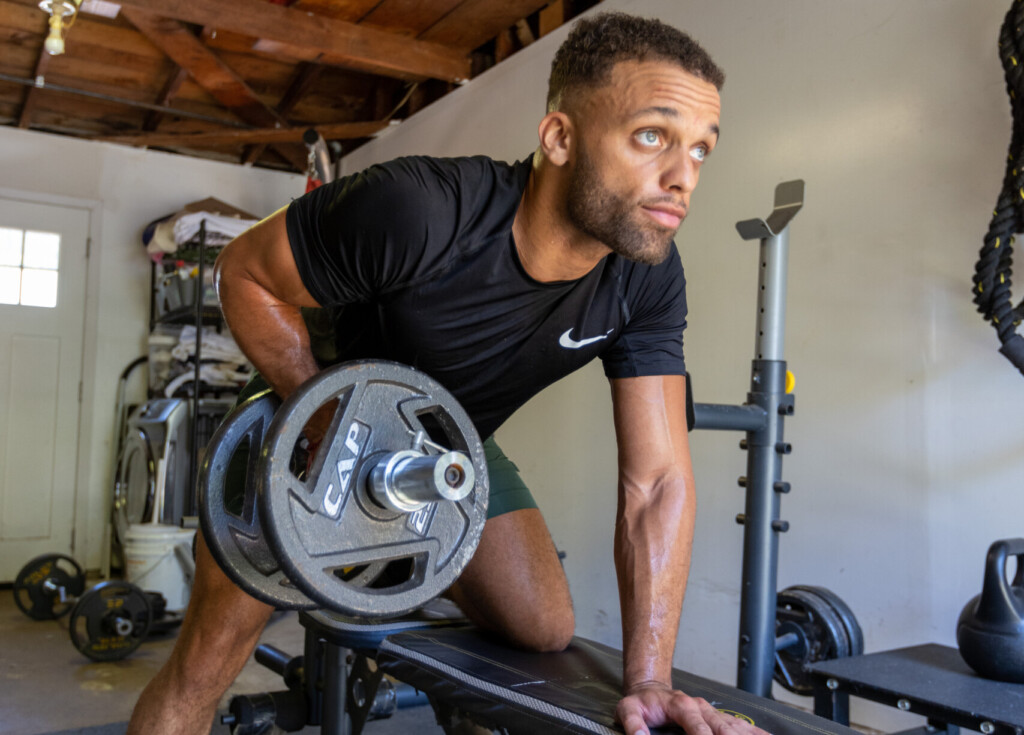 A more convenient lifestyle because of free training programs that complement meal prep.