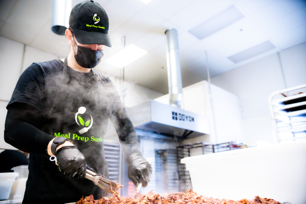 Expert chefs that craft meals with organic ingredients.