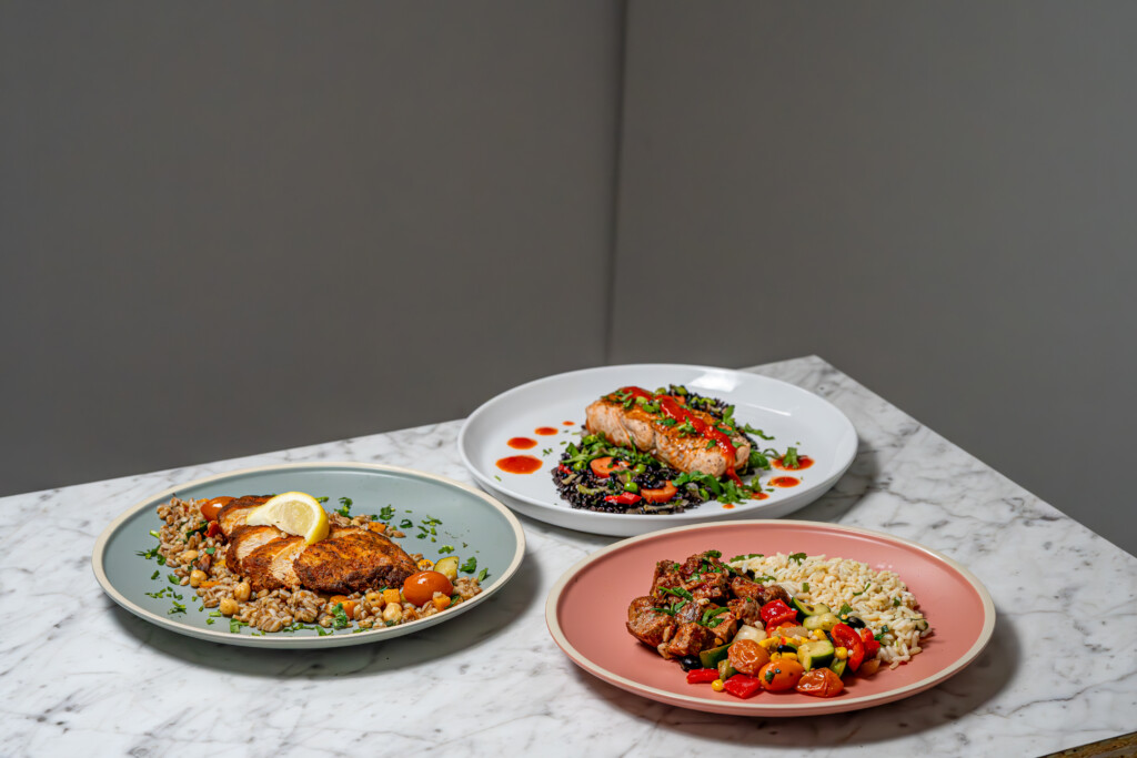 Meal prep that offers macro-balanced meals and free training program