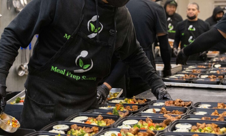 Designed meal prep that are chef-crafted with 100% organic ingredients.